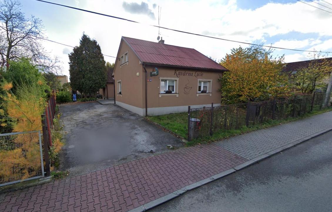 Kavarna Lucie S Ubytovanim Horni Terlicko Luaran gambar